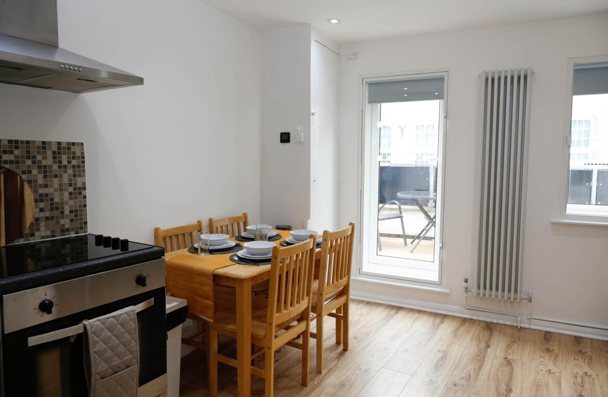 New Luxury Apartments In Central London Next To Shops, Cafes, Bars & Metro Exteriör bild