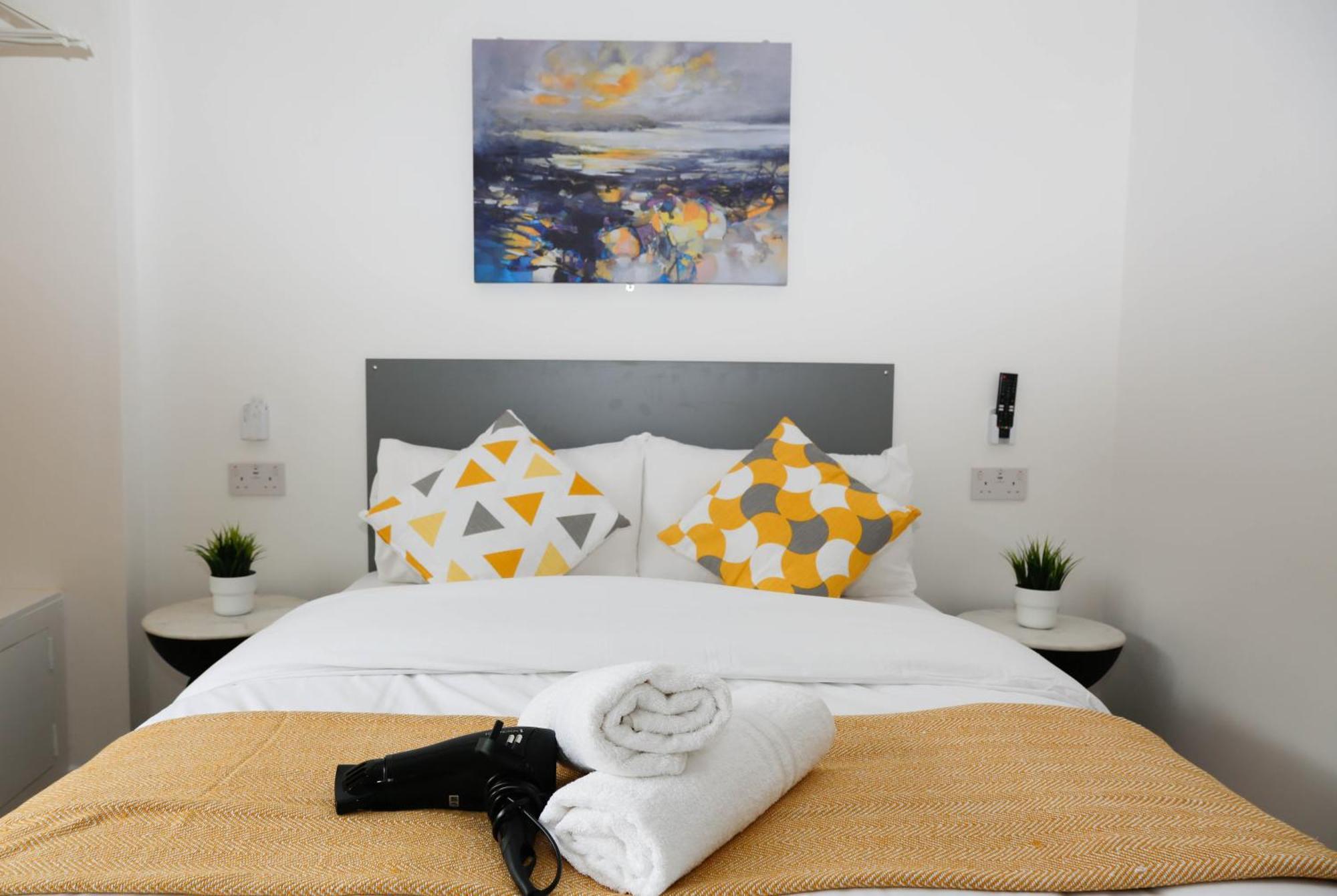 New Luxury Apartments In Central London Next To Shops, Cafes, Bars & Metro Exteriör bild