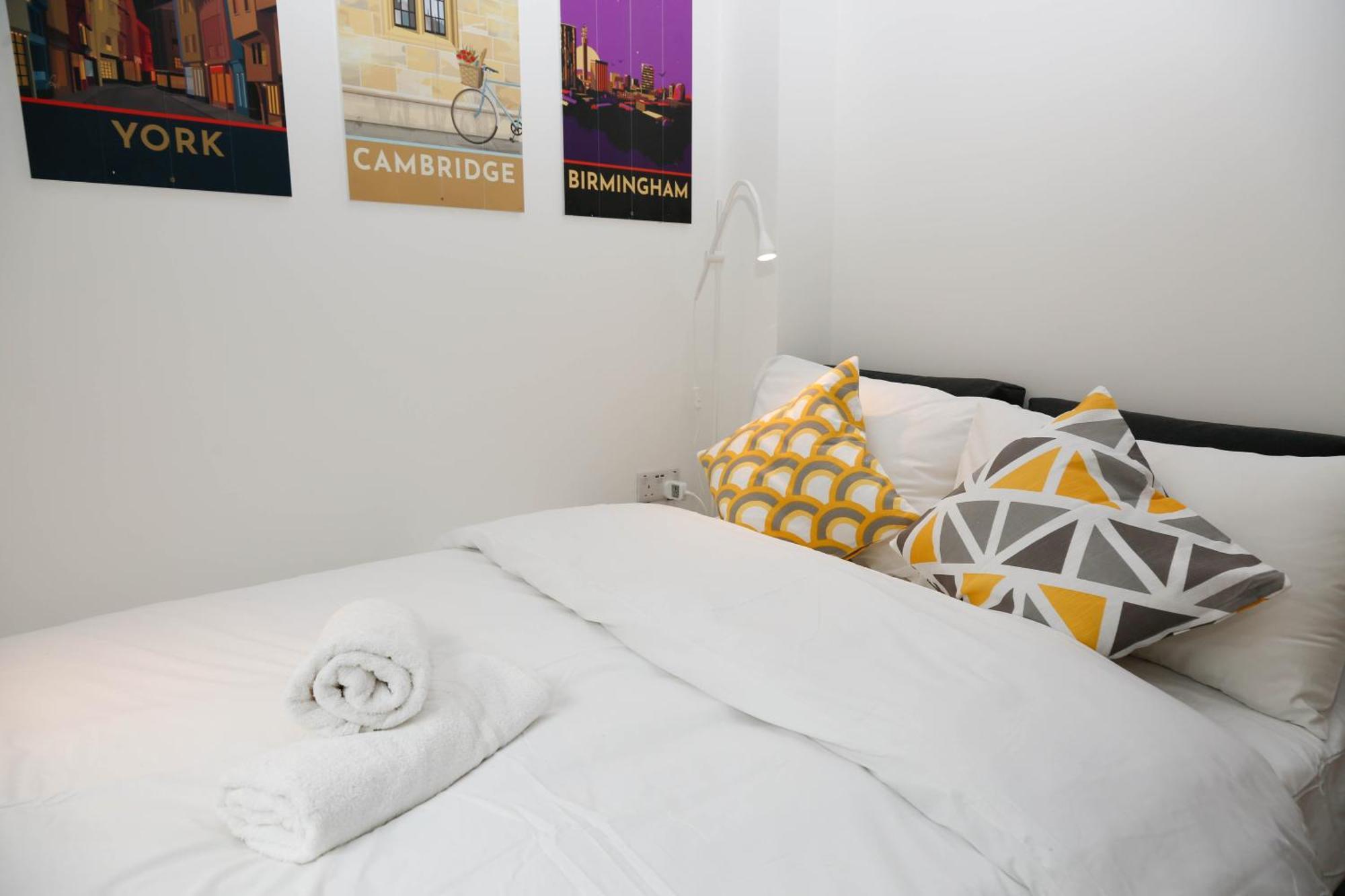 New Luxury Apartments In Central London Next To Shops, Cafes, Bars & Metro Exteriör bild