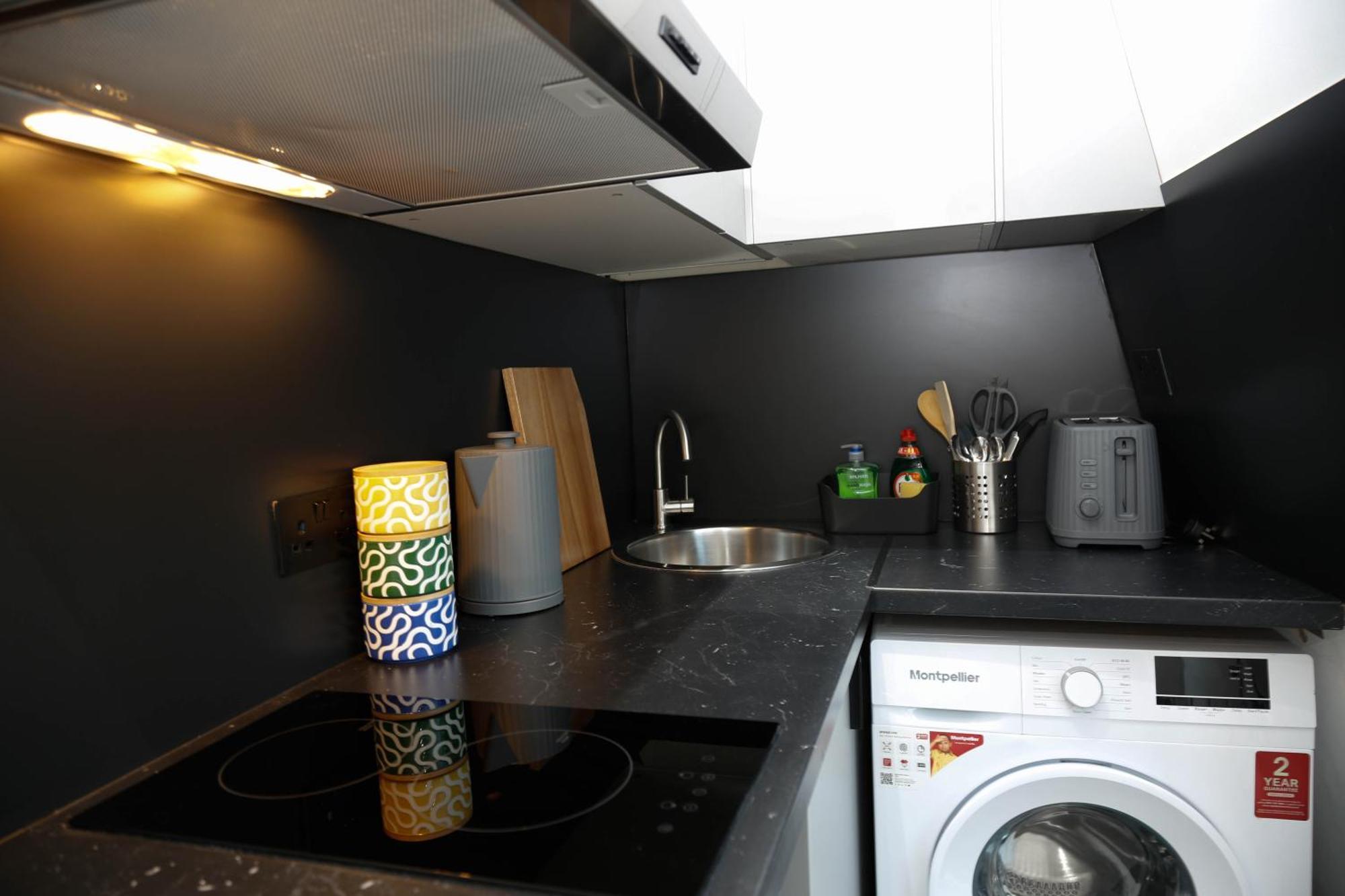New Luxury Apartments In Central London Next To Shops, Cafes, Bars & Metro Exteriör bild