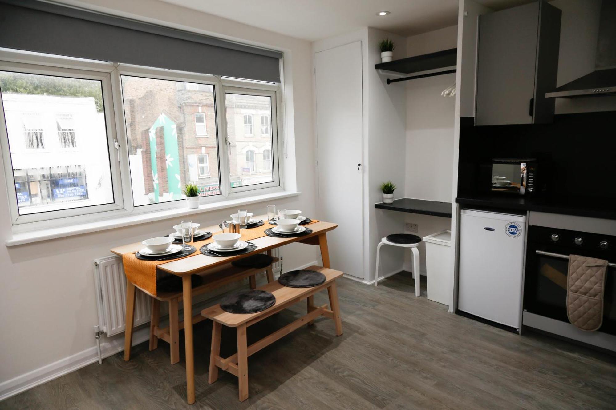 New Luxury Apartments In Central London Next To Shops, Cafes, Bars & Metro Exteriör bild